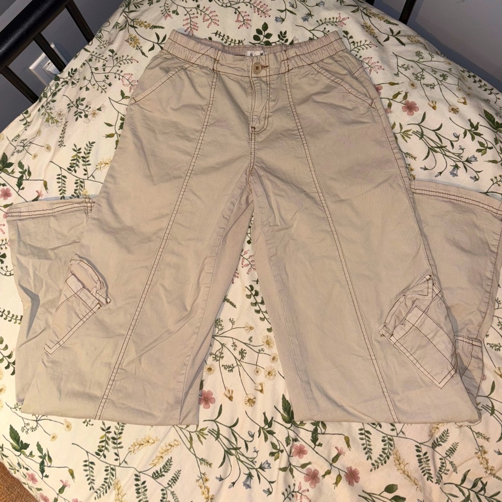 Garage Women’s Low Rise Beige Cargo Pants